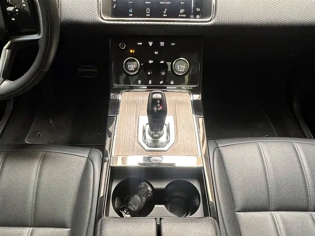 Land Rover Range Rover Evoque 2021 Range Rover Evoque L 249PS R-Dynamic S Performance Edition фото 15