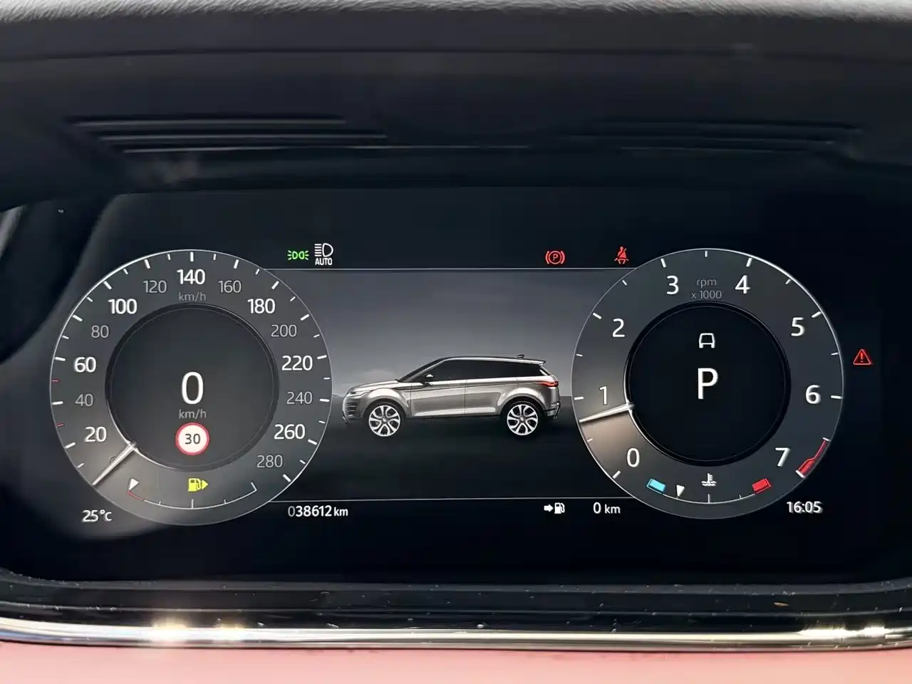 Land Rover Range Rover Evoque 2023 Range Rover Evoque L 249PS Luxury Edition фото 17