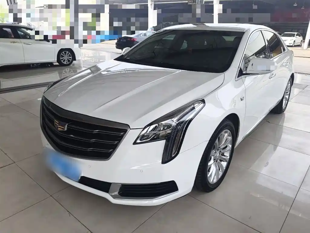 CADILLAC XTS