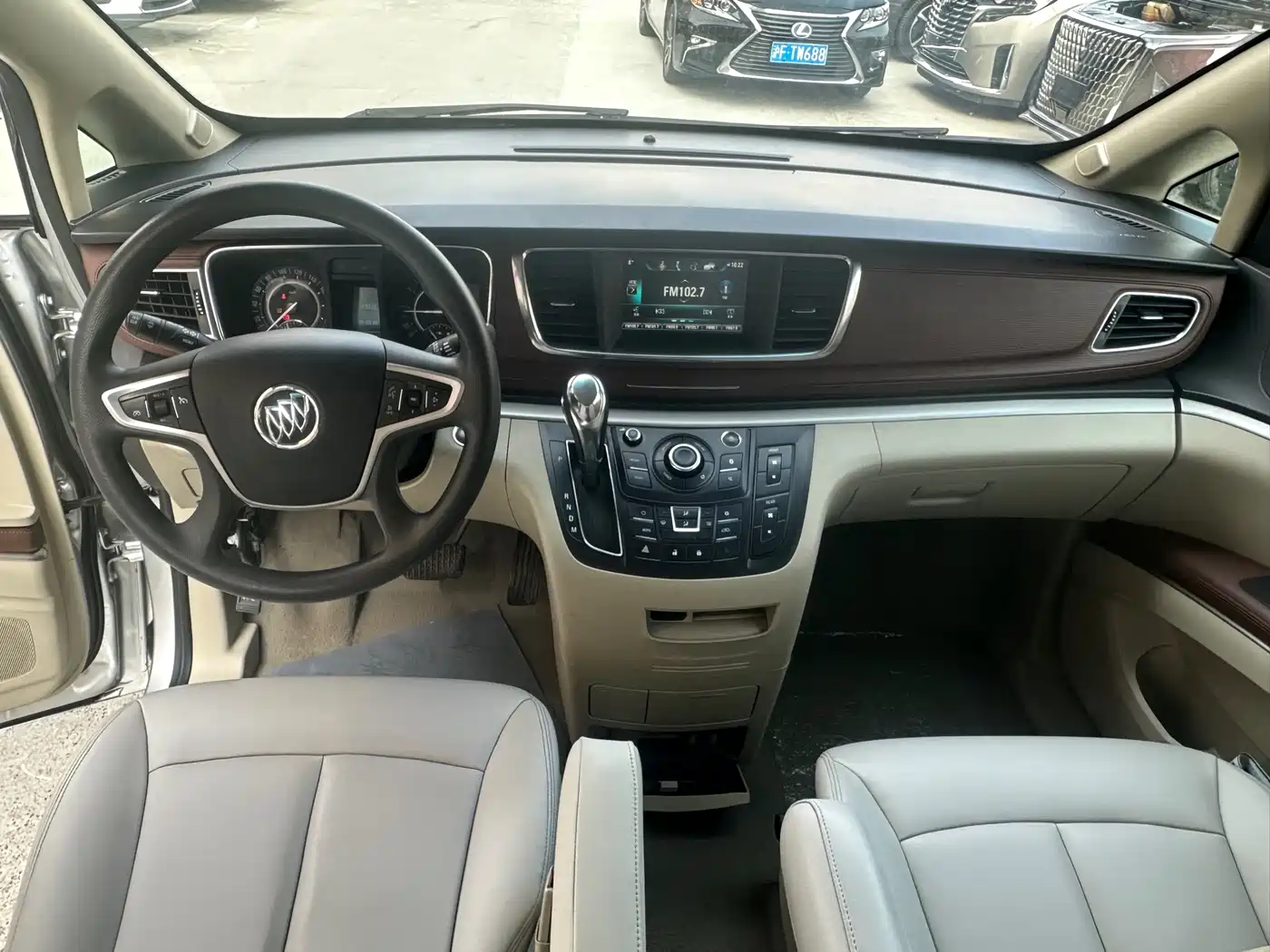 Buick GL8 2018 28T Comfort China VI фото 15