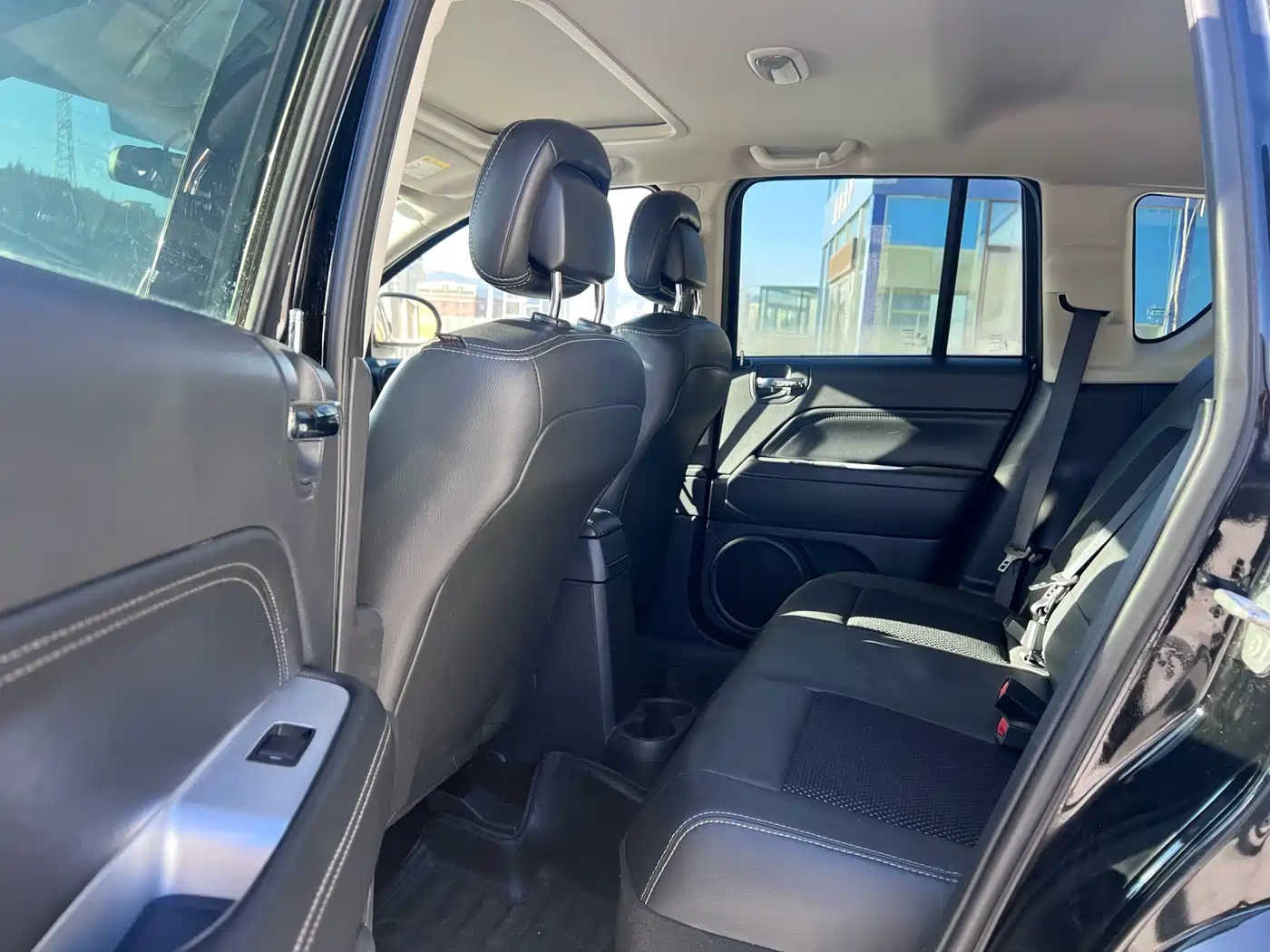 Jeep Compass (Import) 2016 2014 Facelift 2.4L 4WD Comfort Edition