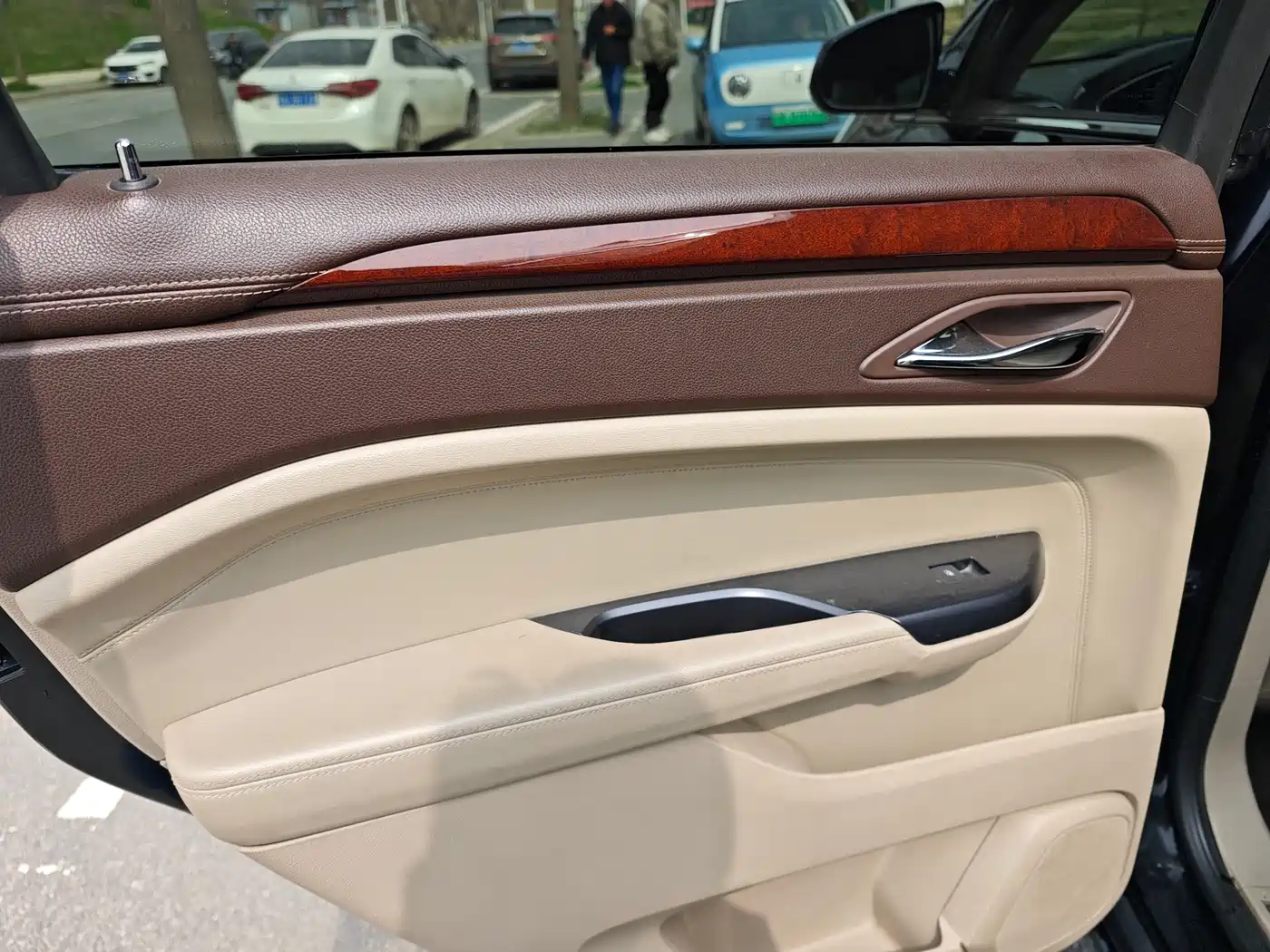 Cadillac SRX 2013 3.0L Luxury фото 10