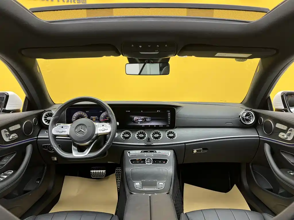 Фото 37 - Mercedes-Benz E-Class (Import)
