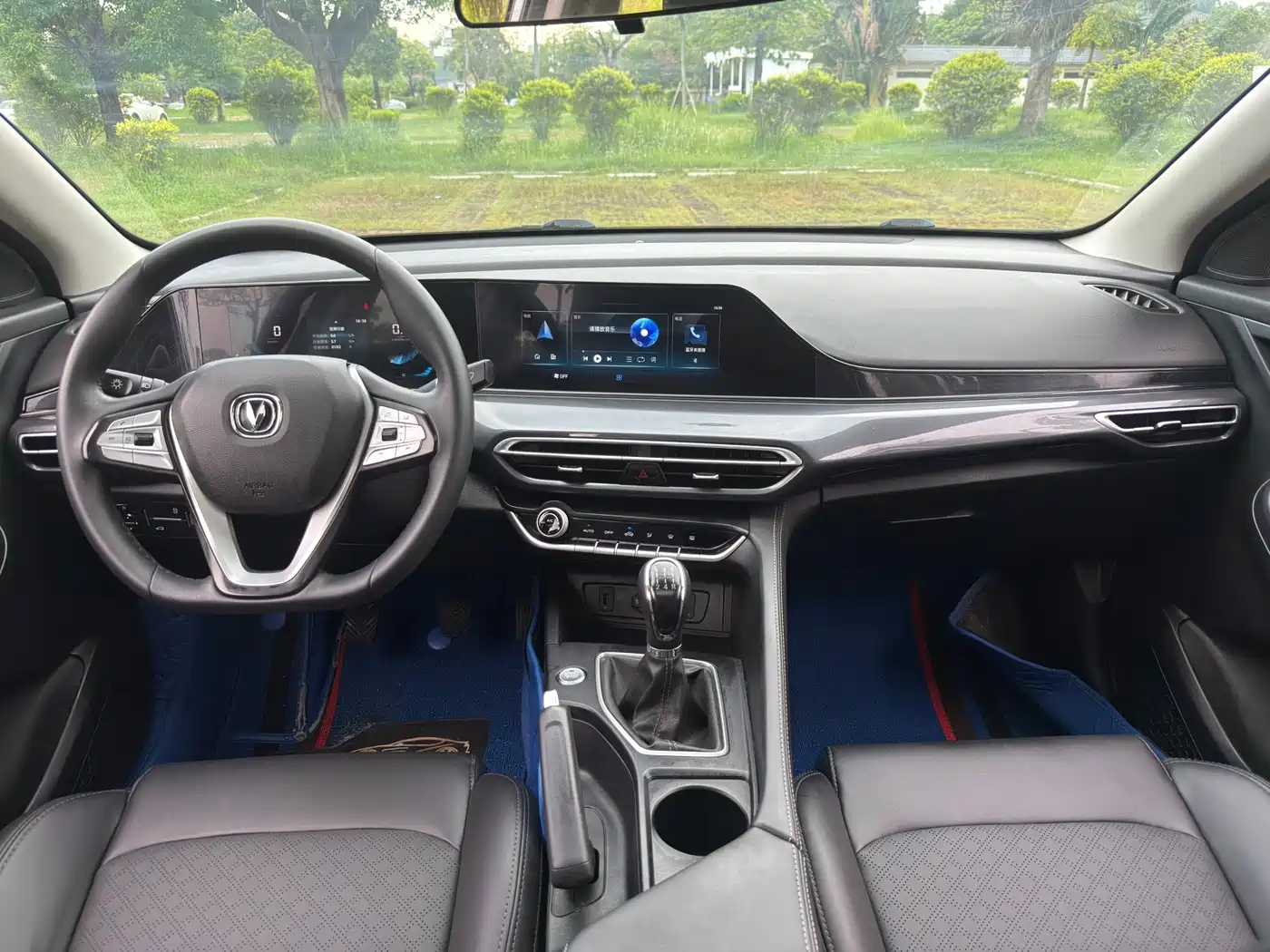 Фото 6 - Changan Eado