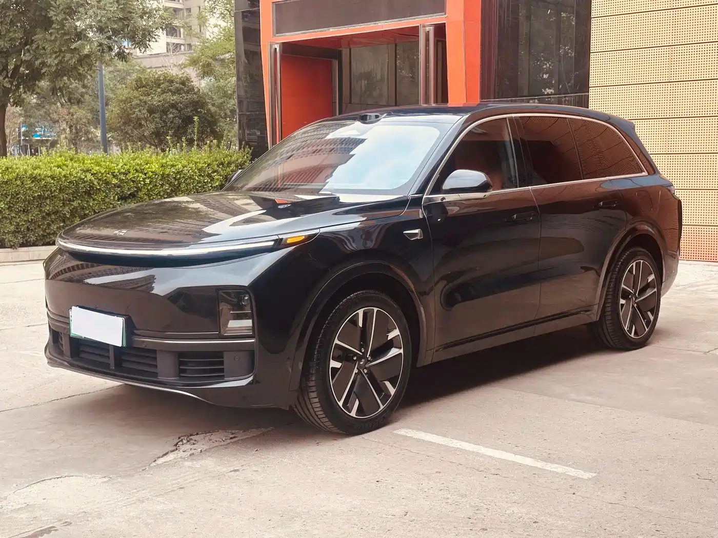 Li Auto L8 2025