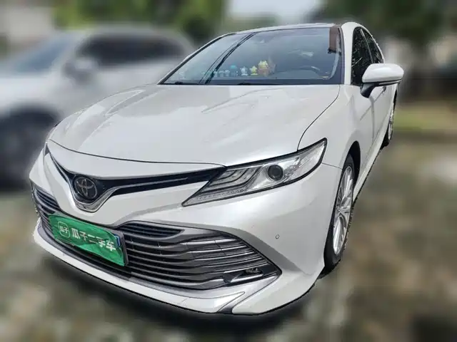 Toyota Camry 2019