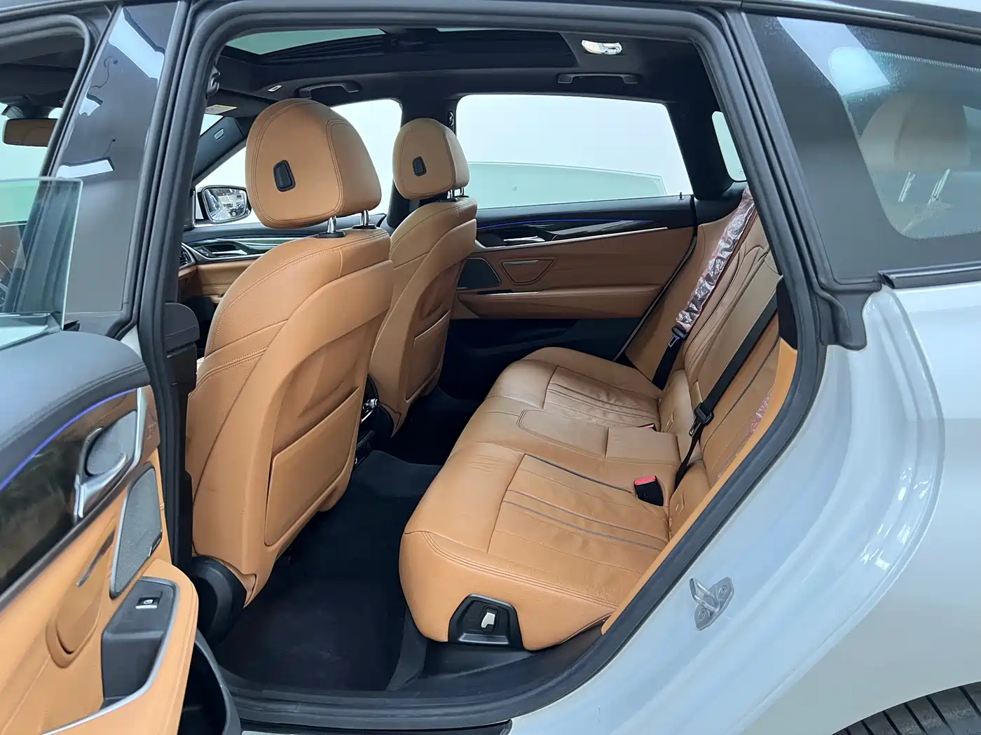 BMW 6 Series GT 2019 630i M Sport Package фото 21