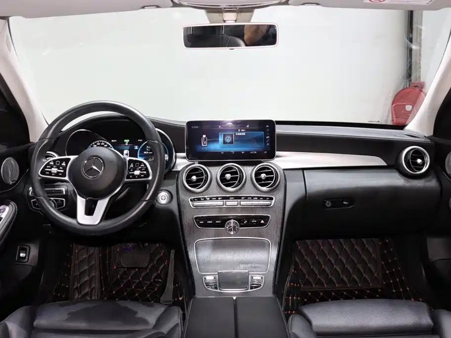 Mercedes-Benz C-Class, миниатюра 11