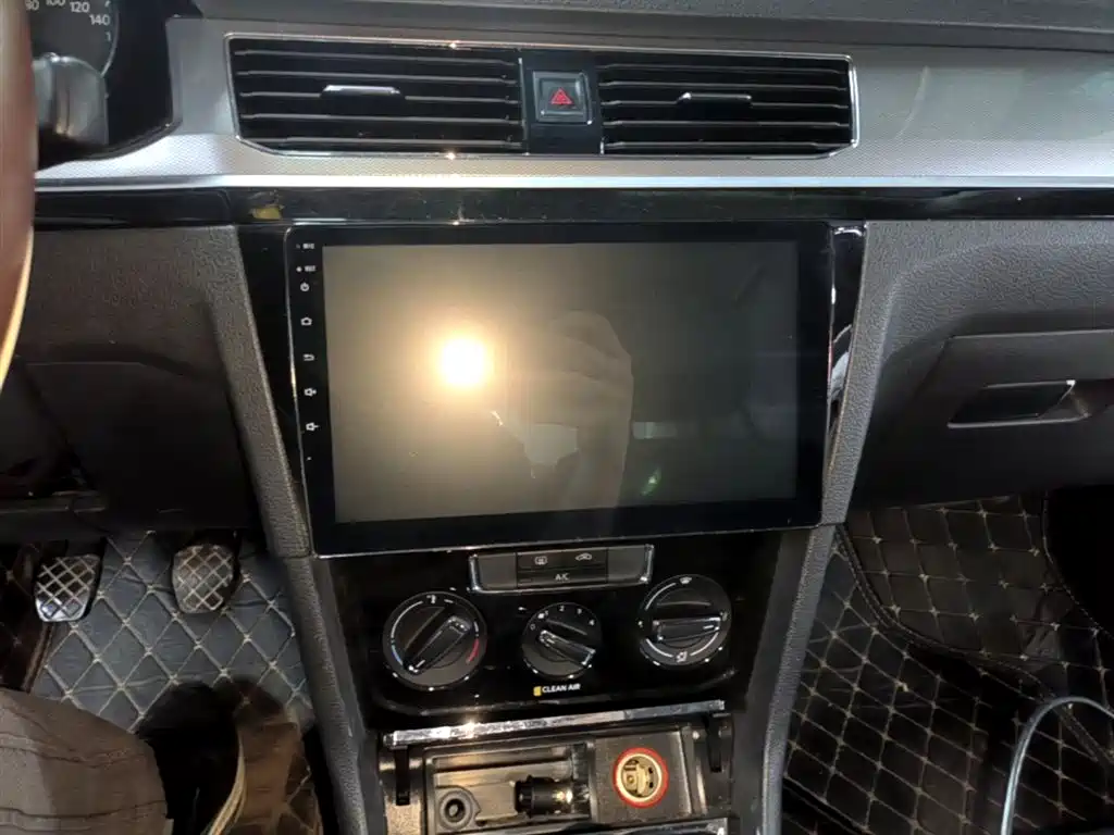 Volkswagen Bora 2018 1.5L Manual Comfort фото 13