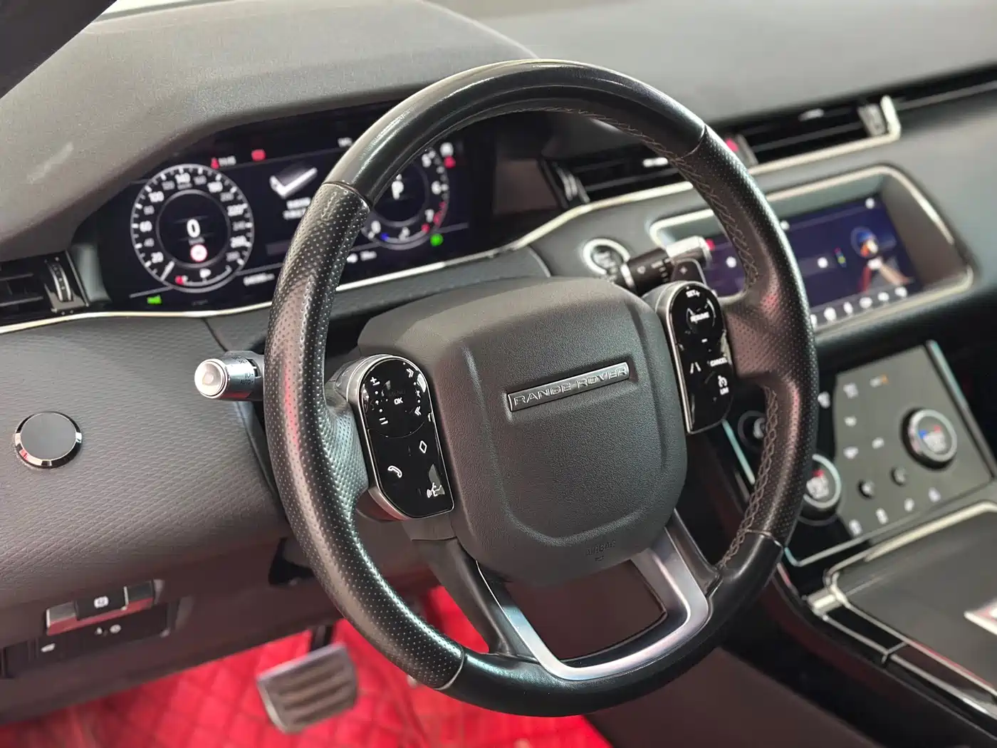 Land Rover Range Rover Evoque 2020 249PS R-DYNAMIC S Sport Edition фото 6