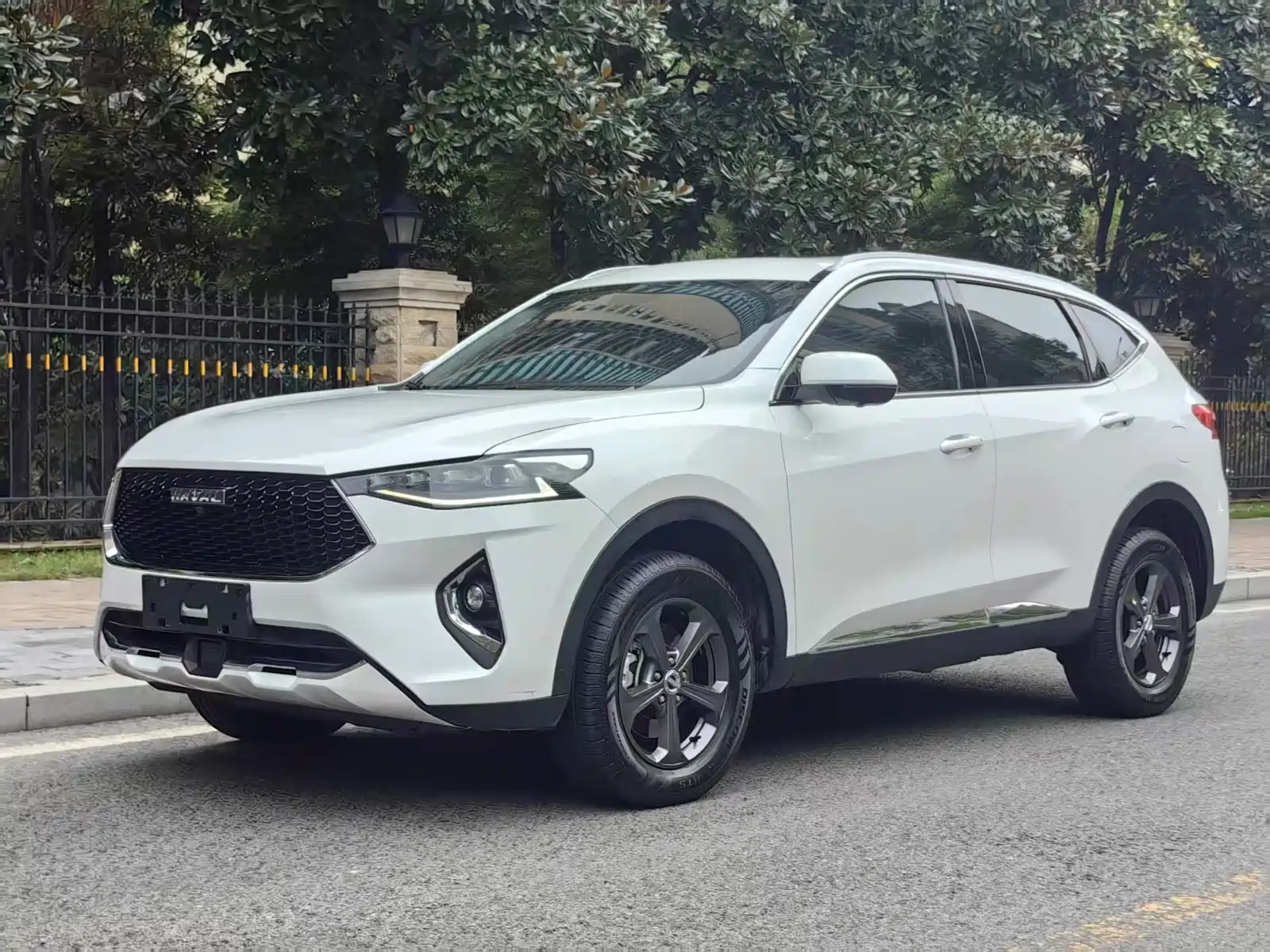 Фото 1 - Haval F7