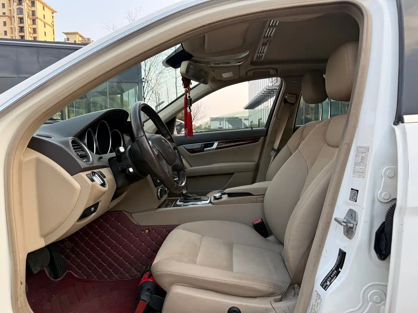 Mercedes-Benz C-Class 2013 C 260 Elegance Grand Edition фото 4