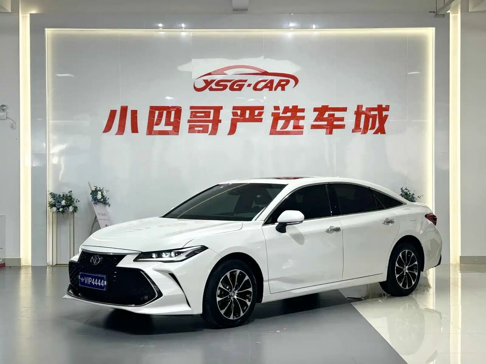 Фото 1 - Toyota Avalon