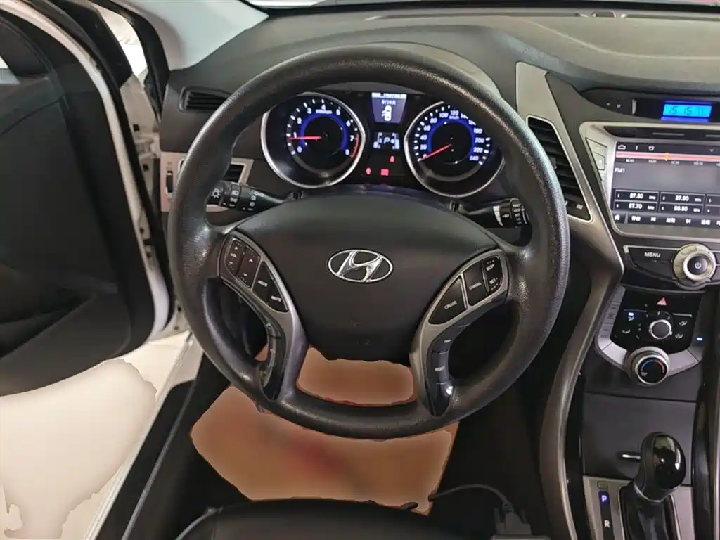 Hyundai Langdong 2015 1.6L Auto Premium фото 11