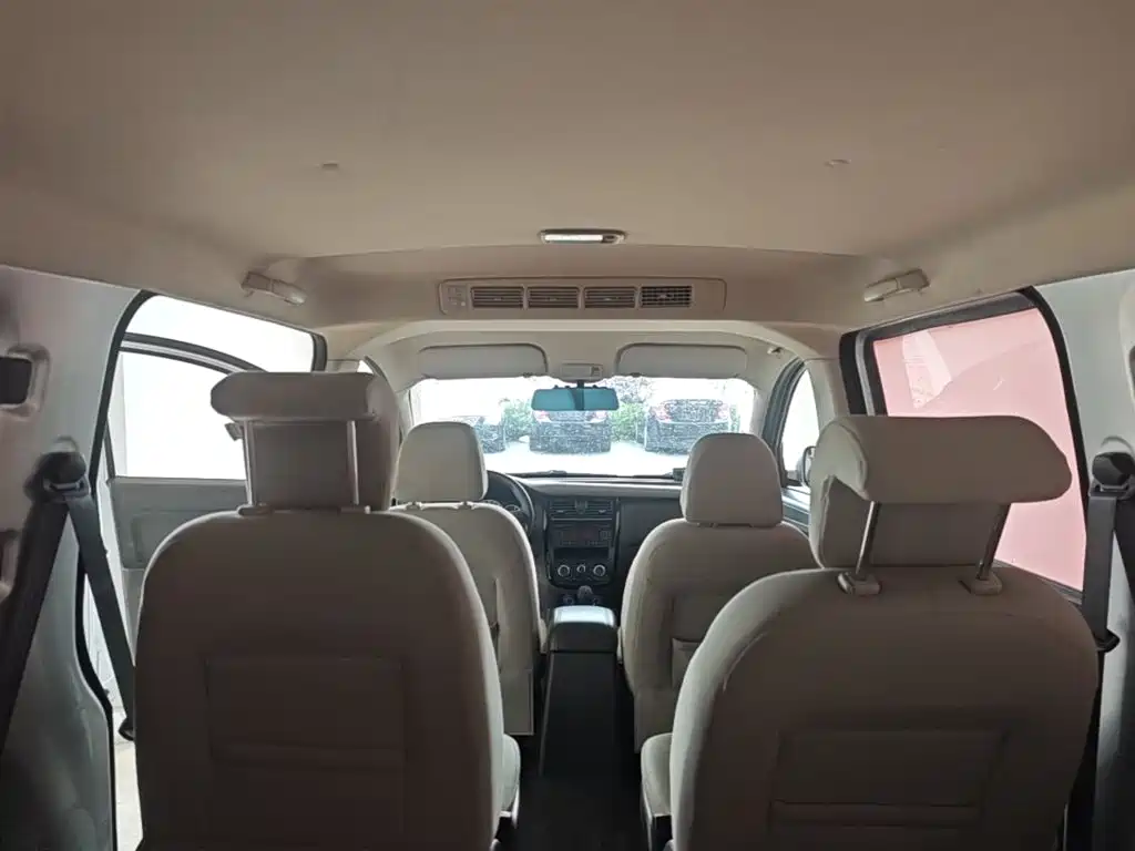 Wuling Motors Wuling Rongguang V 2018 2016 1.5L Standard