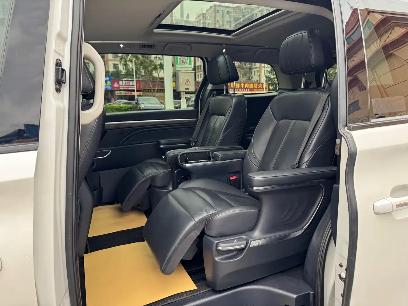 GAC Trumpchi Trumpchi M8 2023 Master Series 390T Ultimate Edition фото 11