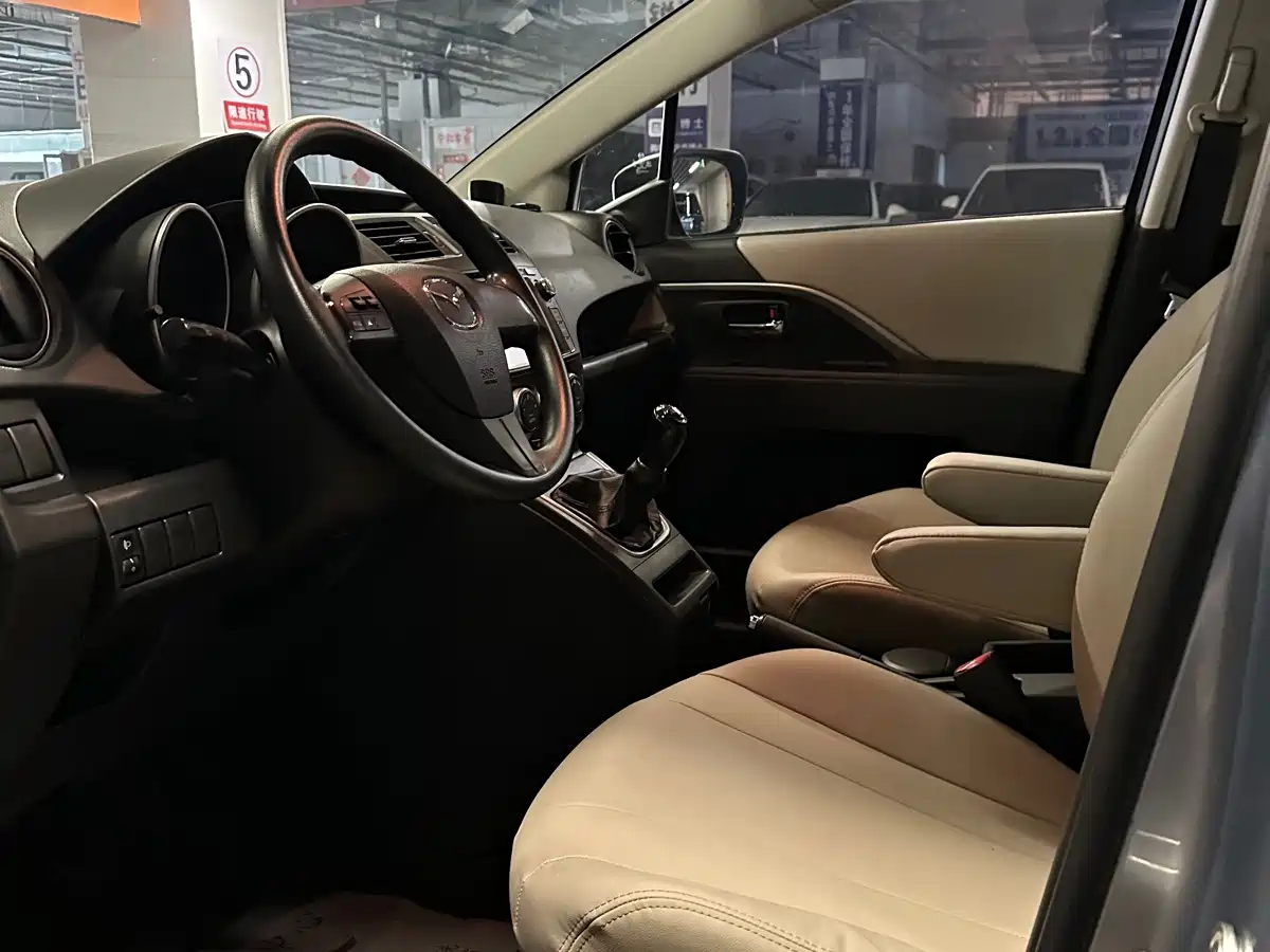 Mazda Mazda5 2011 2011 2.0L Manual Comfort