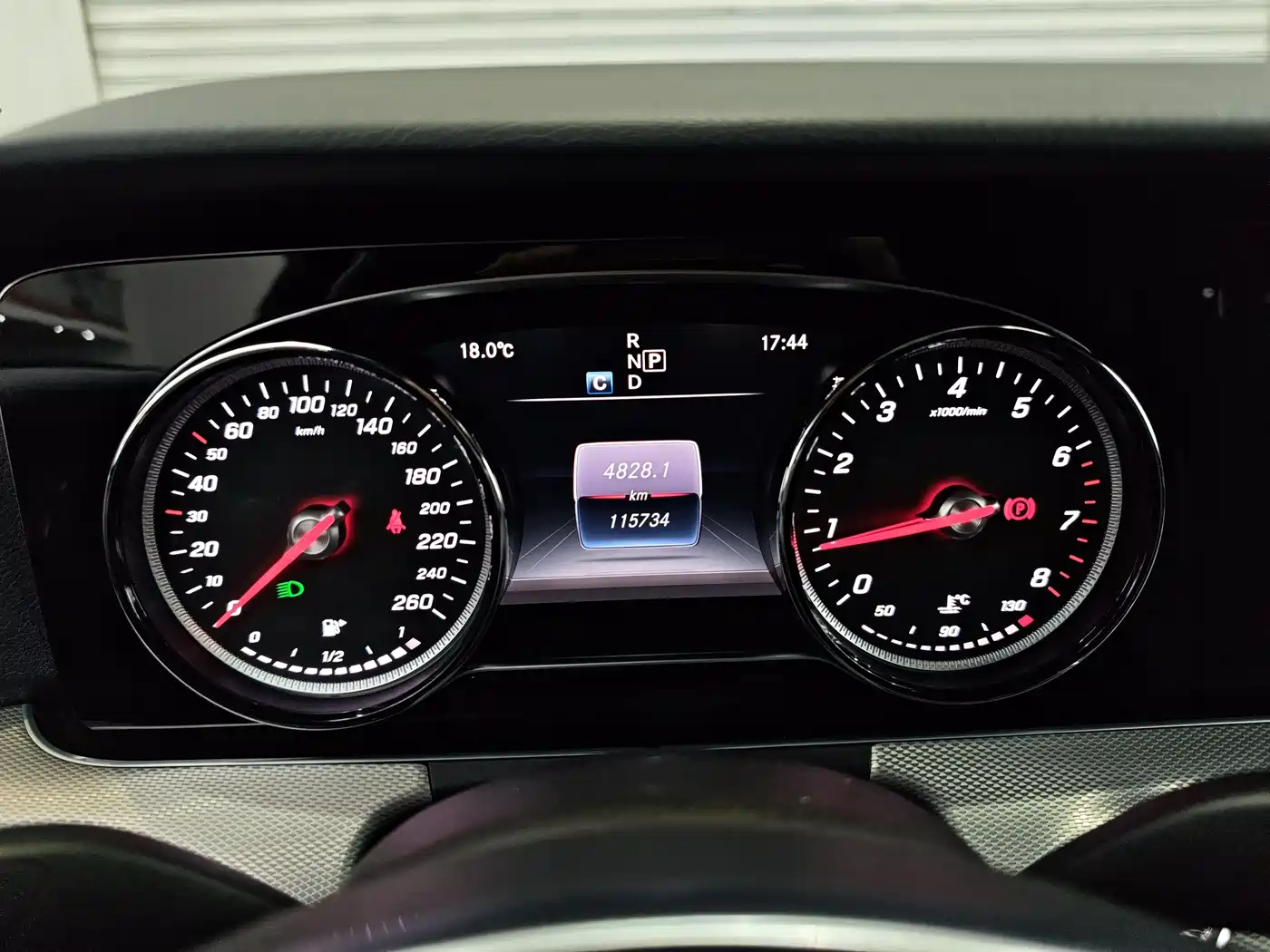 Mercedes-Benz E-Class 2017 E 300 Sport фото 14