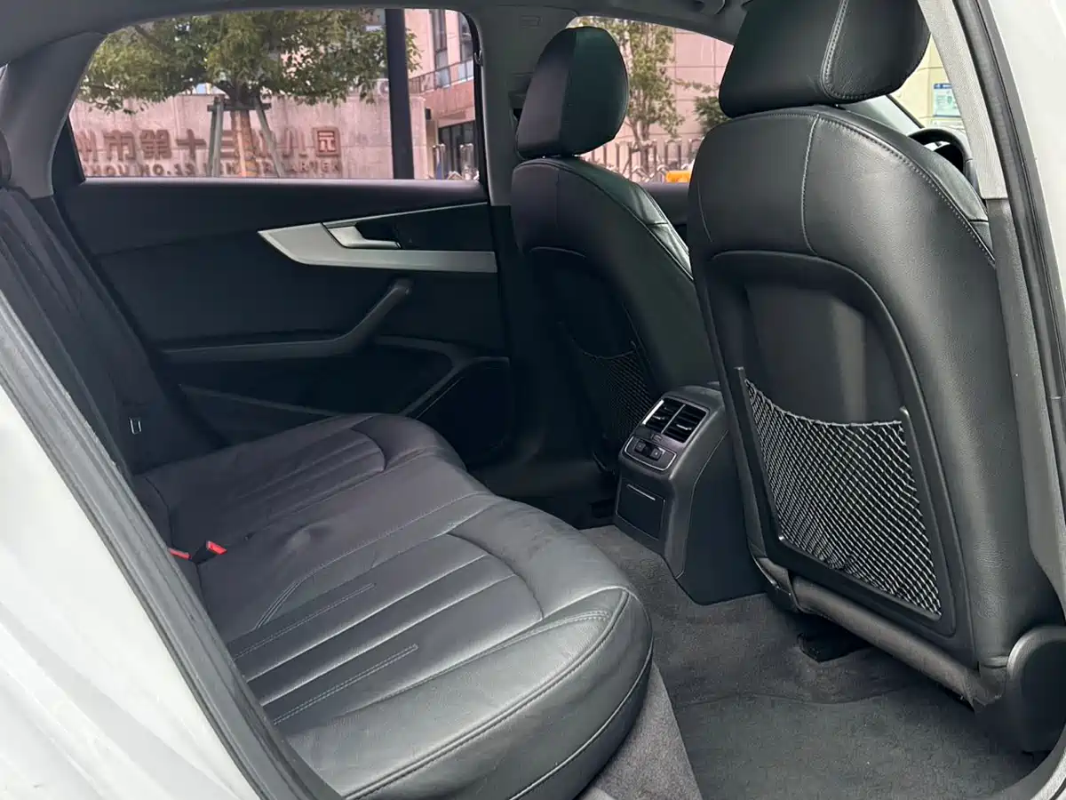 Audi A4L 2019 40 TFSI Fashion (China V) фото 15