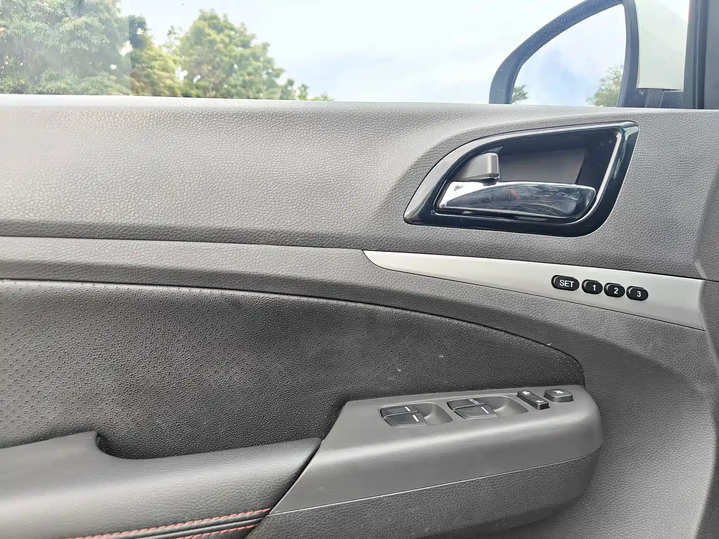 BYD S7 2015 2015 2.0T Upgrade Automatic Flagship