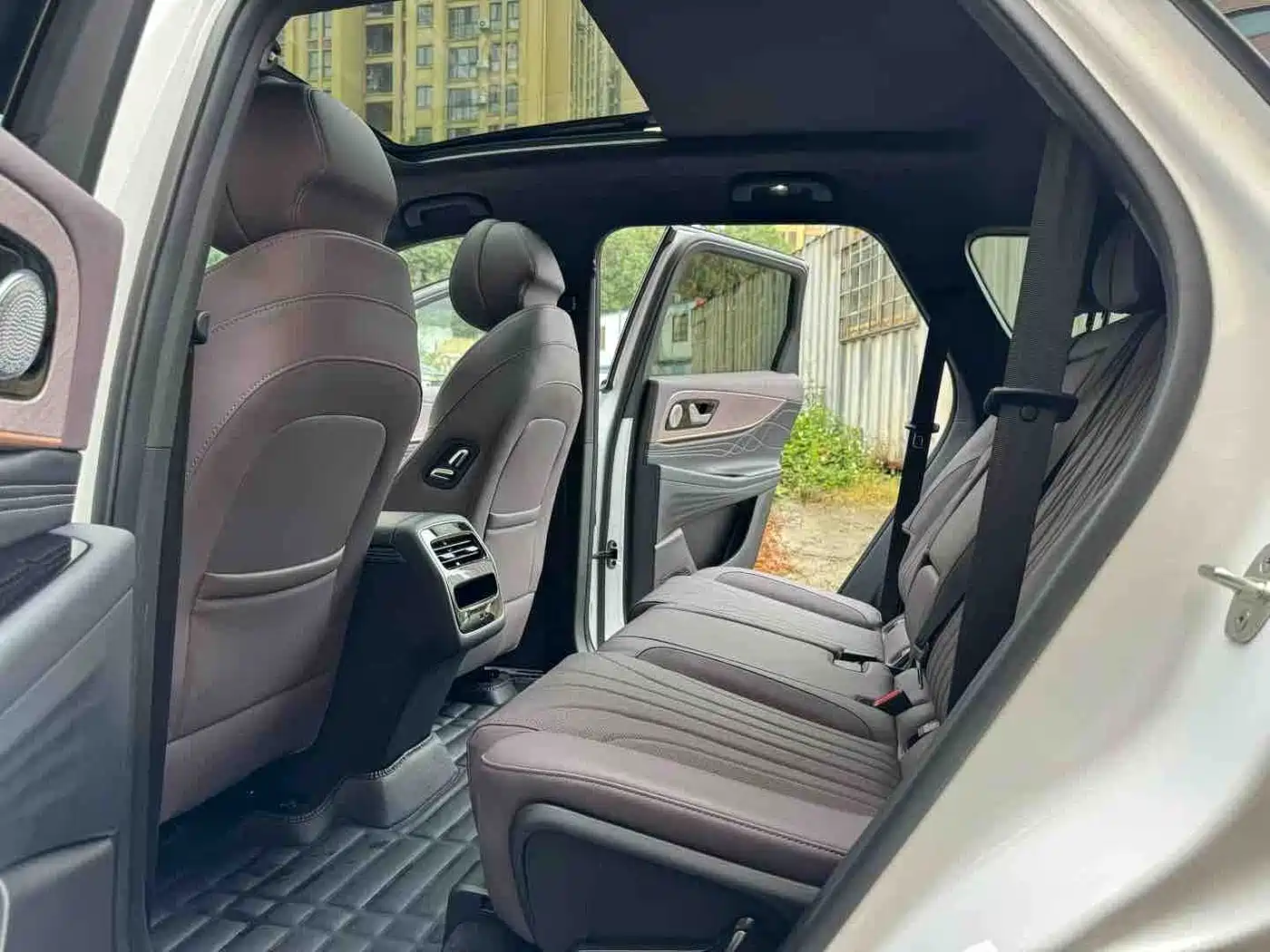 Chery Tiggo 9 2024 2025 2.0T Automatic 2WD Premium Edition 5-Seater