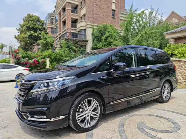 Honda Elysion 2019 2.0L Hybrid Luxury Edition