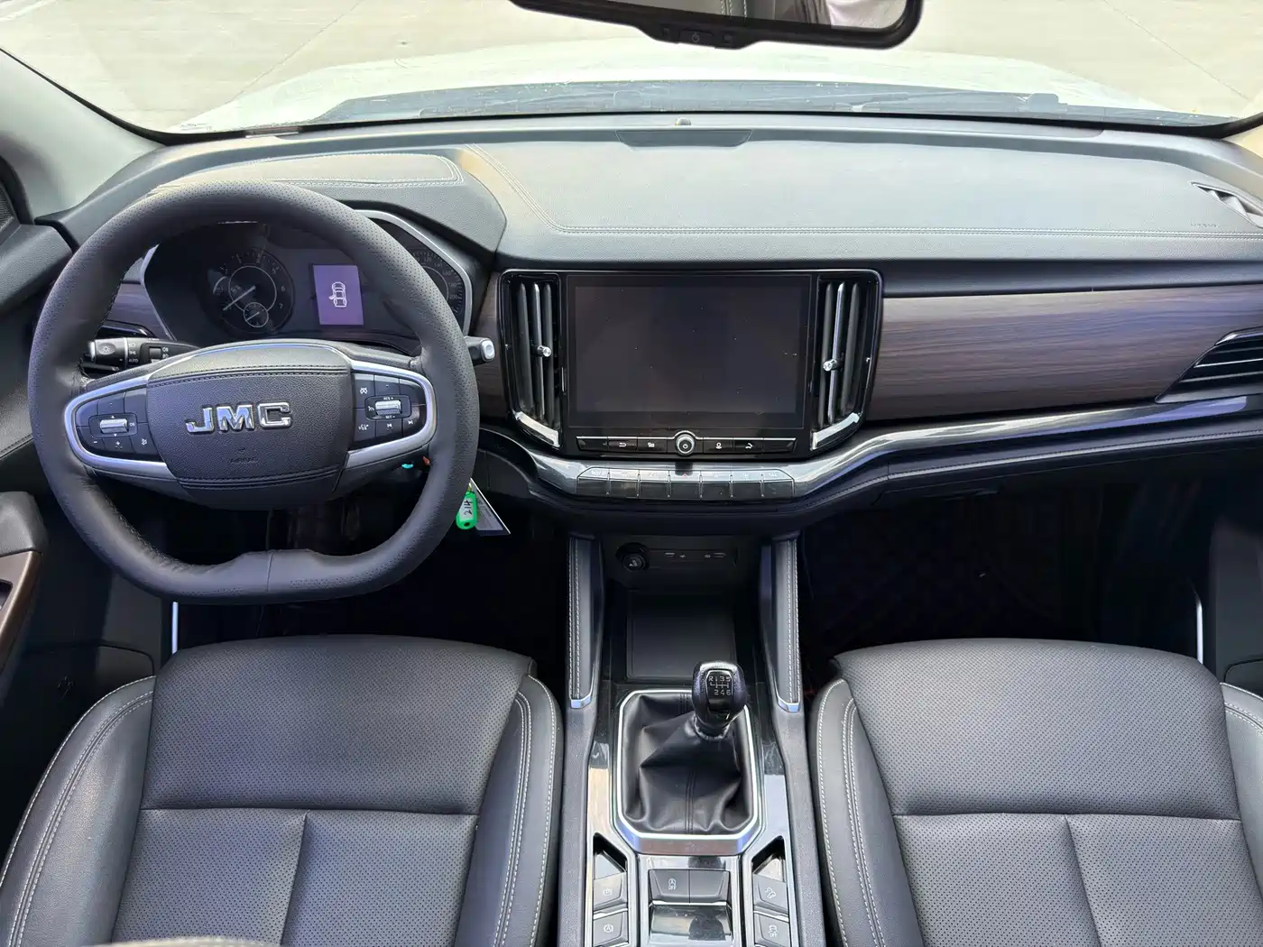 Jiangling Yuhu 9 2020 2019 2.0T Manual Gasoline 4WD Comfort
