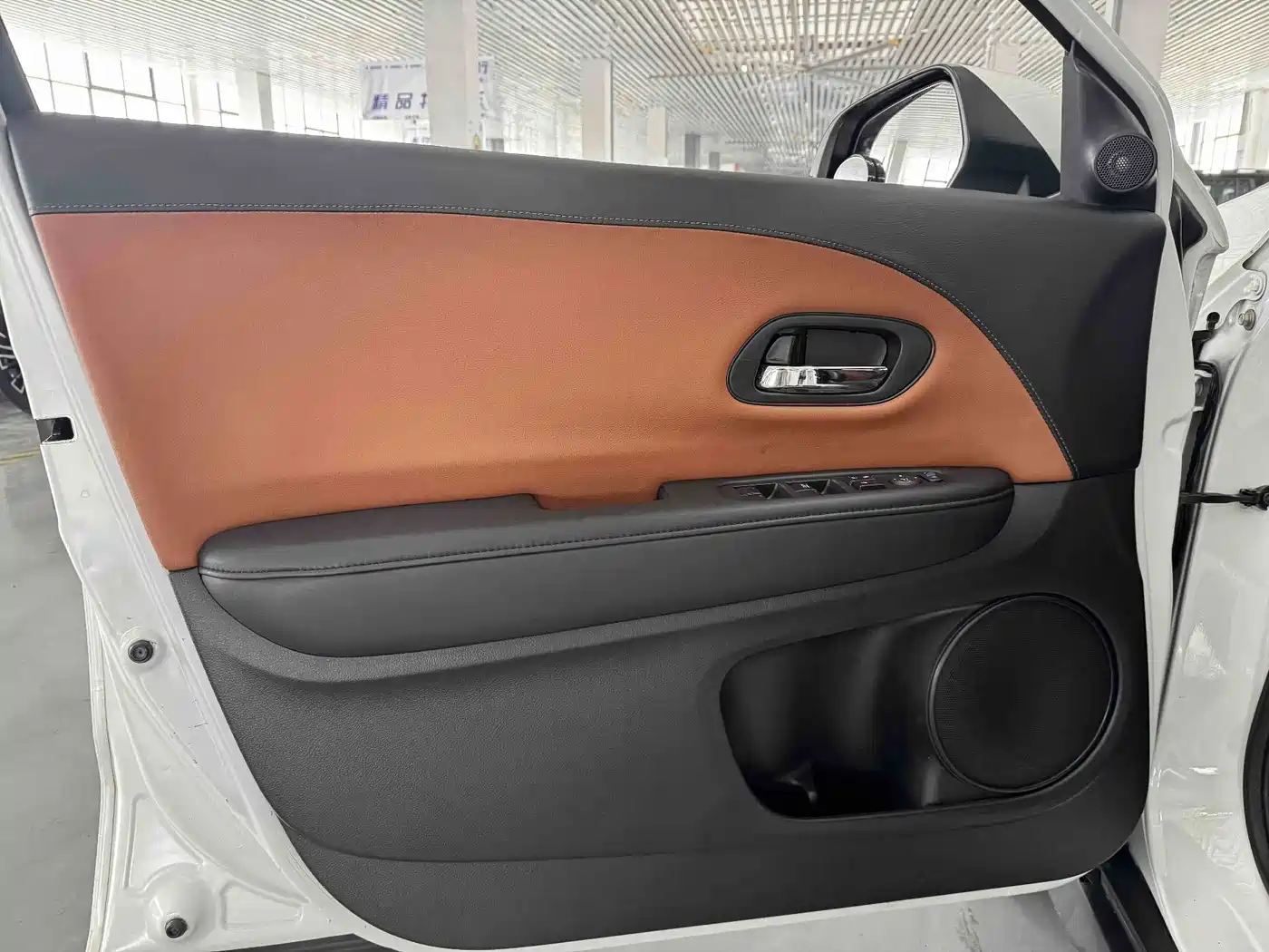 Honda Vezel 2015 2015 1.5L CVT 2WD Comfort