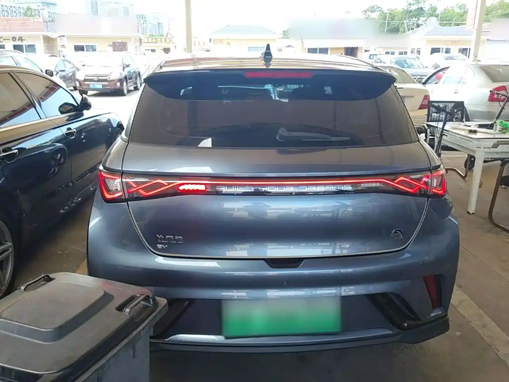 Photo 6 - BYD Dolphin