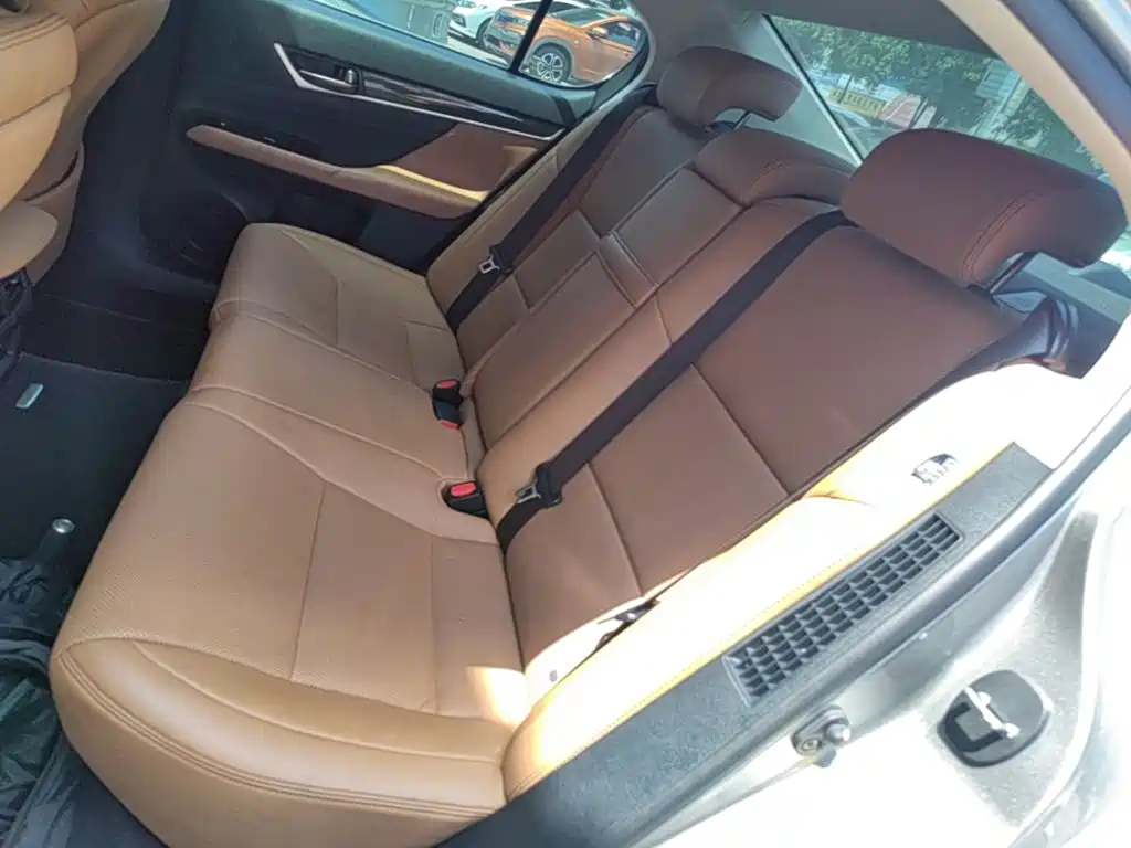 Lexus GS 2017 2016 300h Leading Edition