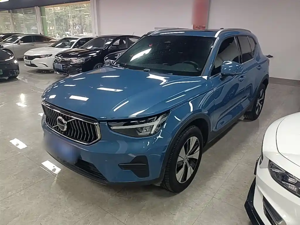 Volvo XC40 2023 B3 Zhiyuan Luxury Edition