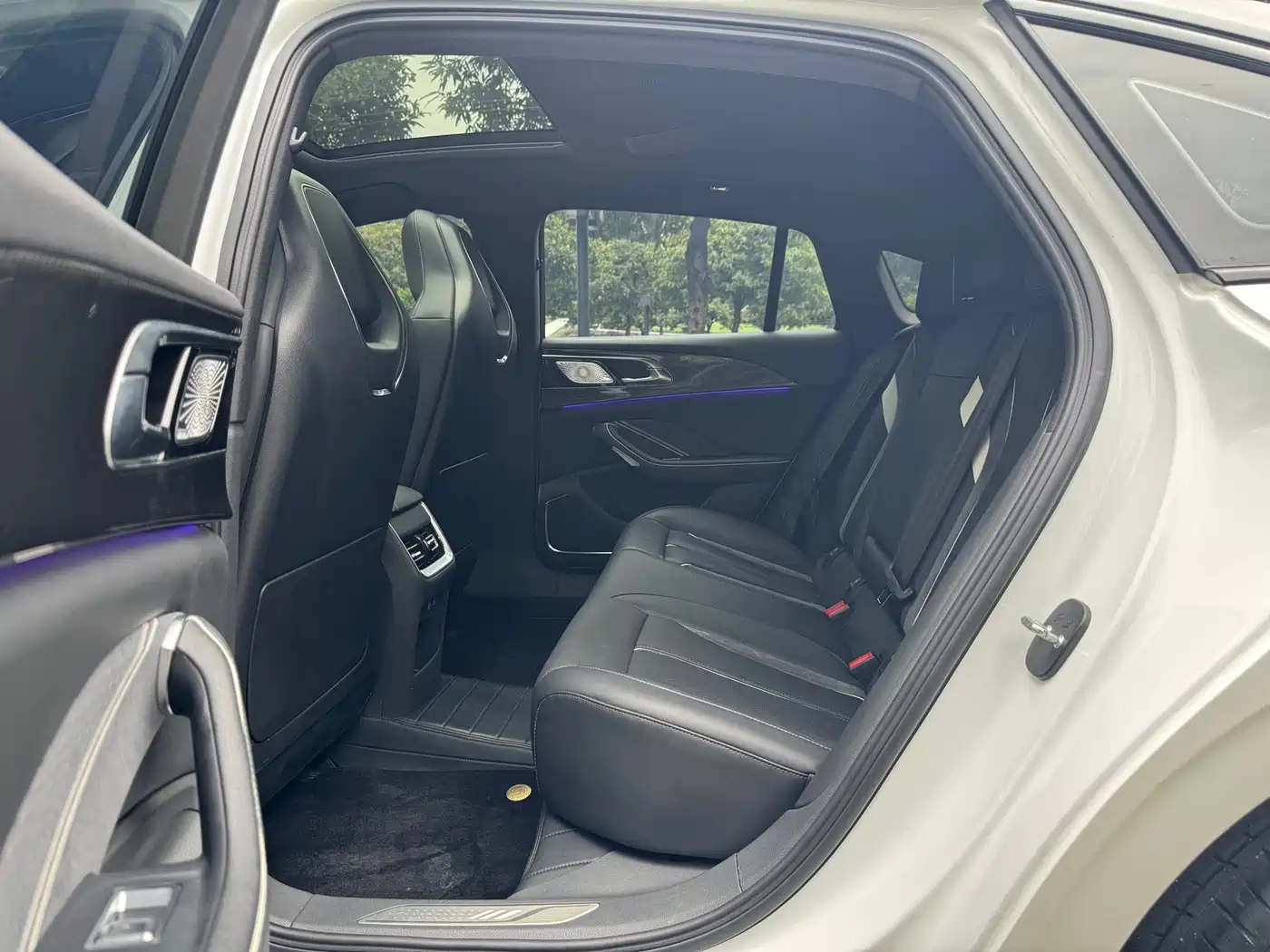 Hongqi H6 2023 2.0T Premium Edition фото 10