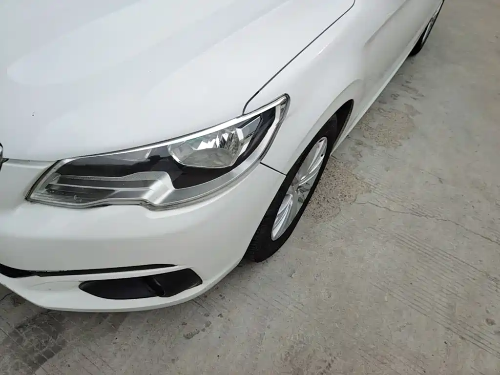 Peugeot 301 2017 2017 1.6L Manual Comfort Edition