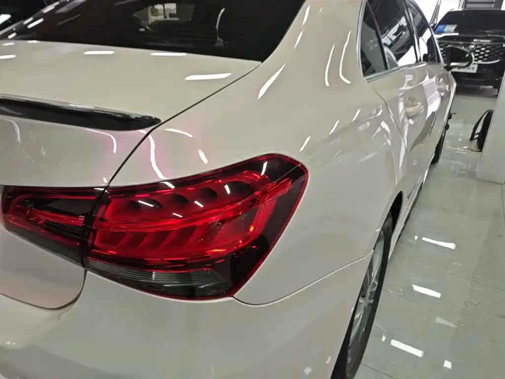 Mercedes-Benz A-Class 2021 Facelift A 180 L Sport Sedan фото 8