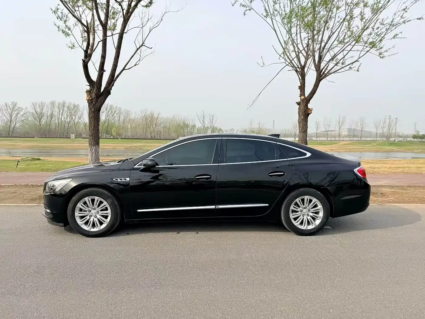 Buick LaCrosse 2018 Model 20T Elite Edition фото 8