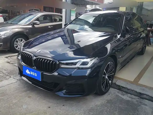 BMW 5 Series 2021
