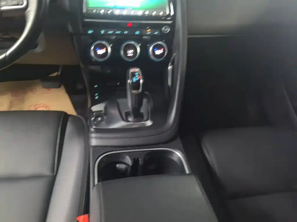 Jaguar E-PACE 2020 2018 P200 China VI
