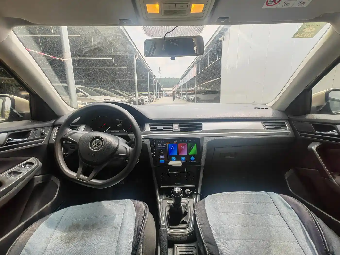 Volkswagen Bora 2018 1.5L Manual Fashion фото 4
