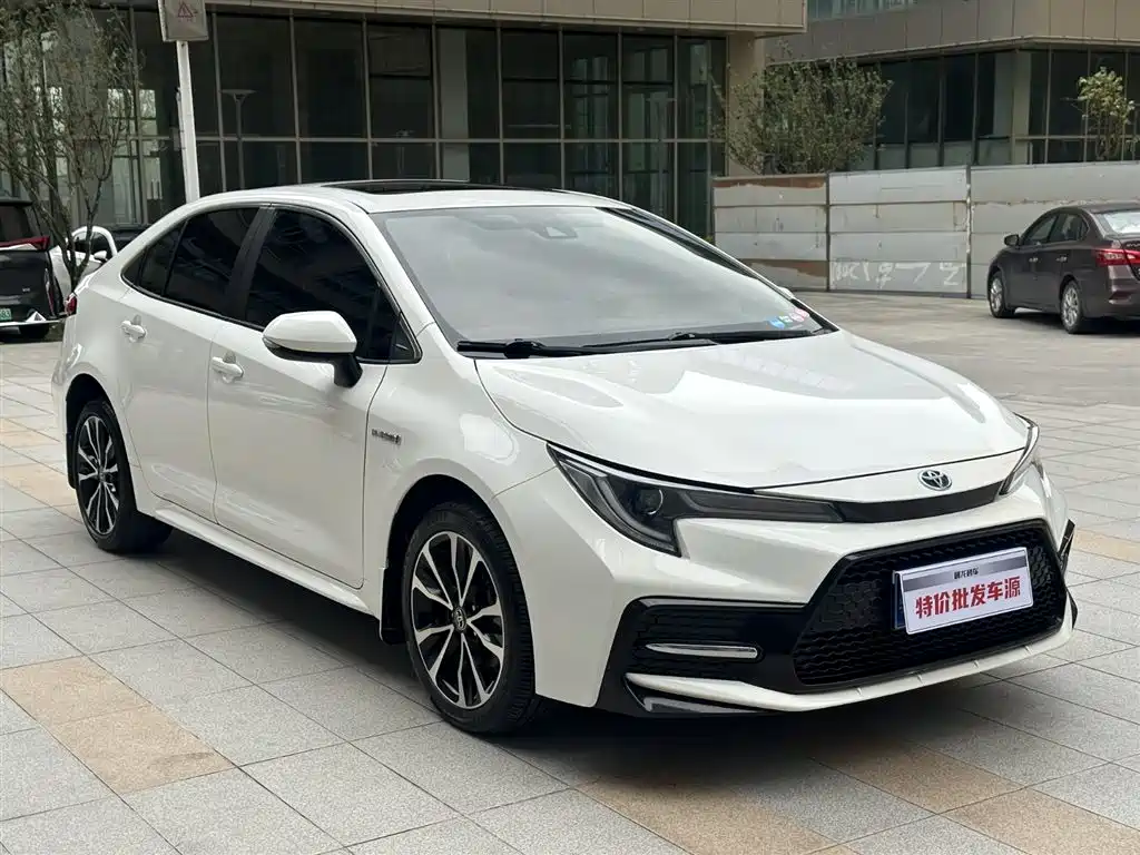 Toyota Levin 2022 Dual Engine 1.8H E-CVT Sport Edition фото 14