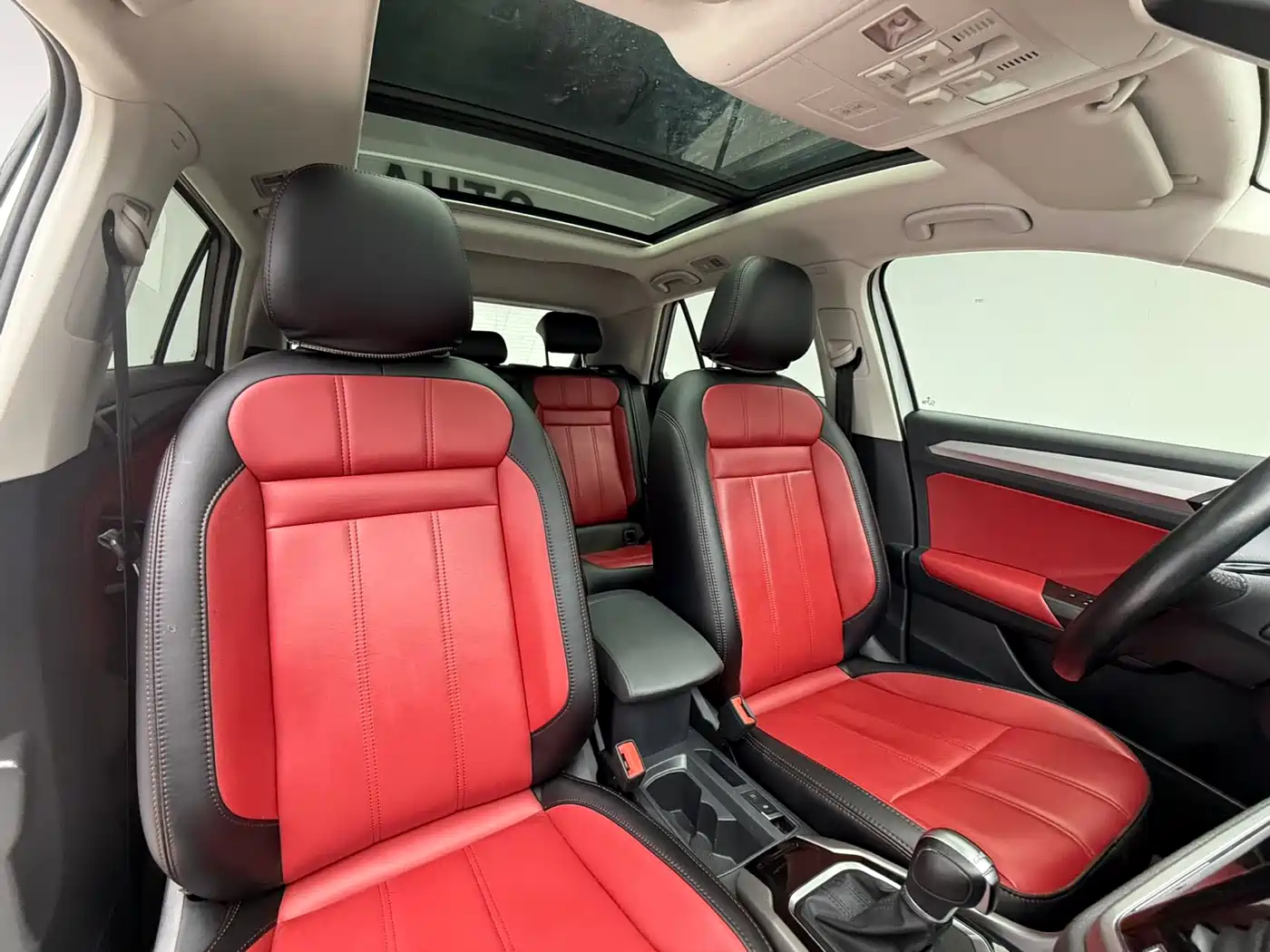 VOLKSWAGEN T ROC EXPLORING SONGS