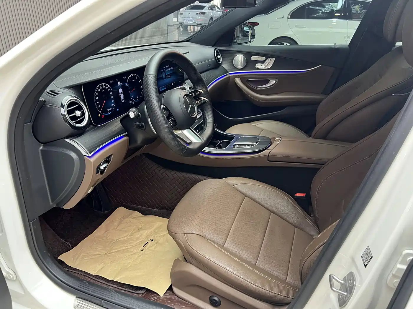 Mercedes-Benz E-Class 2021 E 300 L Sport Luxury Edition фото 6
