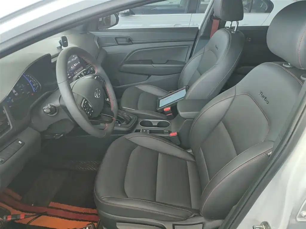 Hyundai Elantra 2019 1.4T Dual-clutch XuanDong·Vitality Type фото 15