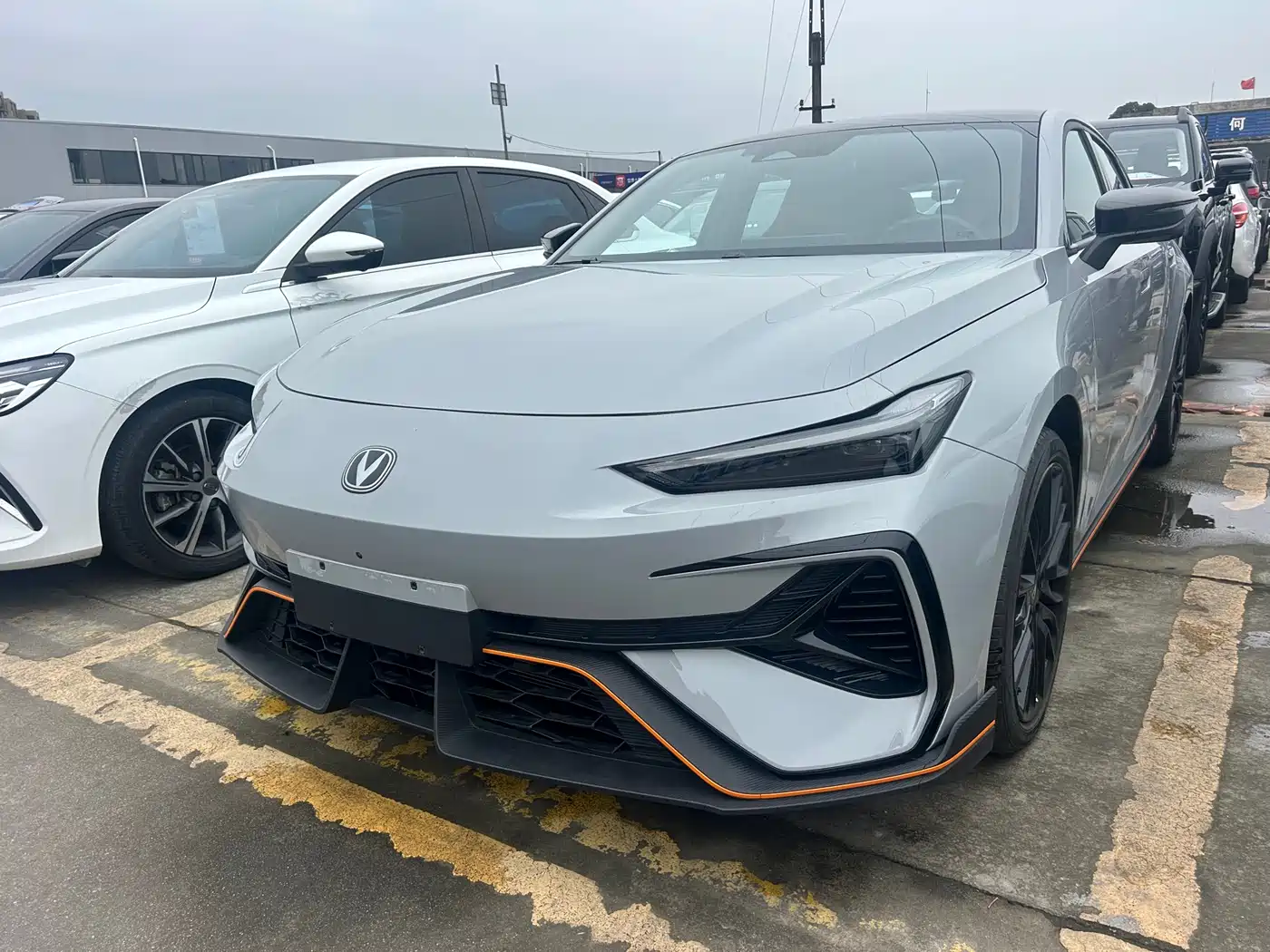 CHANGAN UNI-V