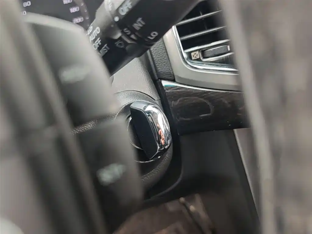 Chevrolet Captiva 2017 2.4L 4WD Flagship Edition 7-Seater фото 12