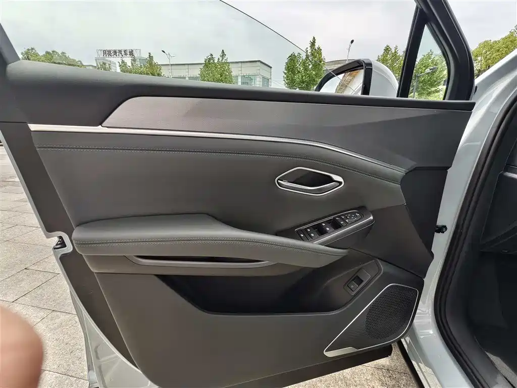 BYD Song L DM-i 2025 Smart Drive 160km Premium фото 6