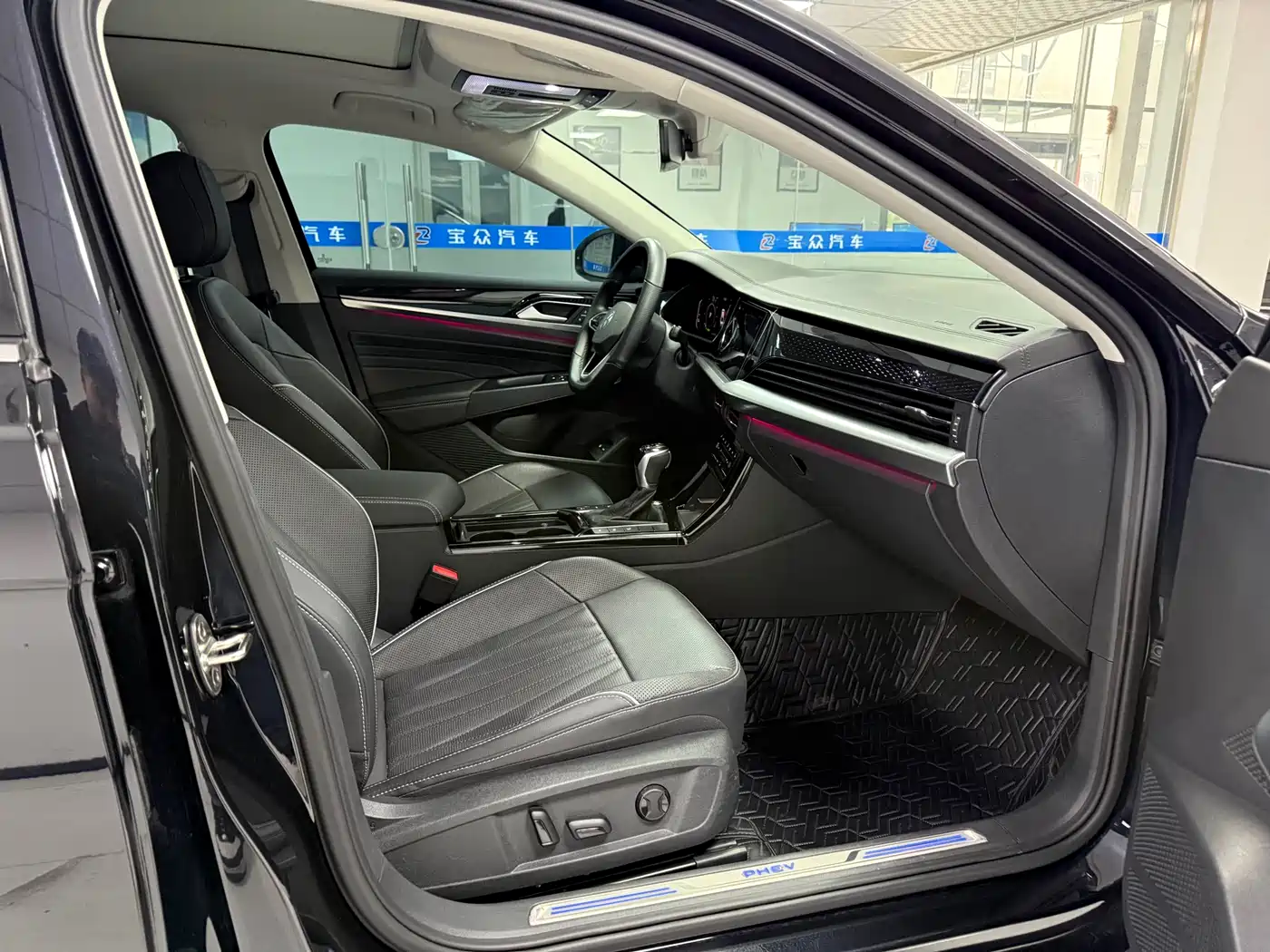 VOLKSWAGEN PASSAT NEW ENERGY