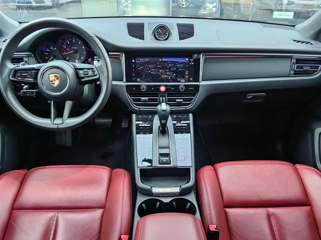 Porsche Macan 2024 Macan 2.0T фото 8