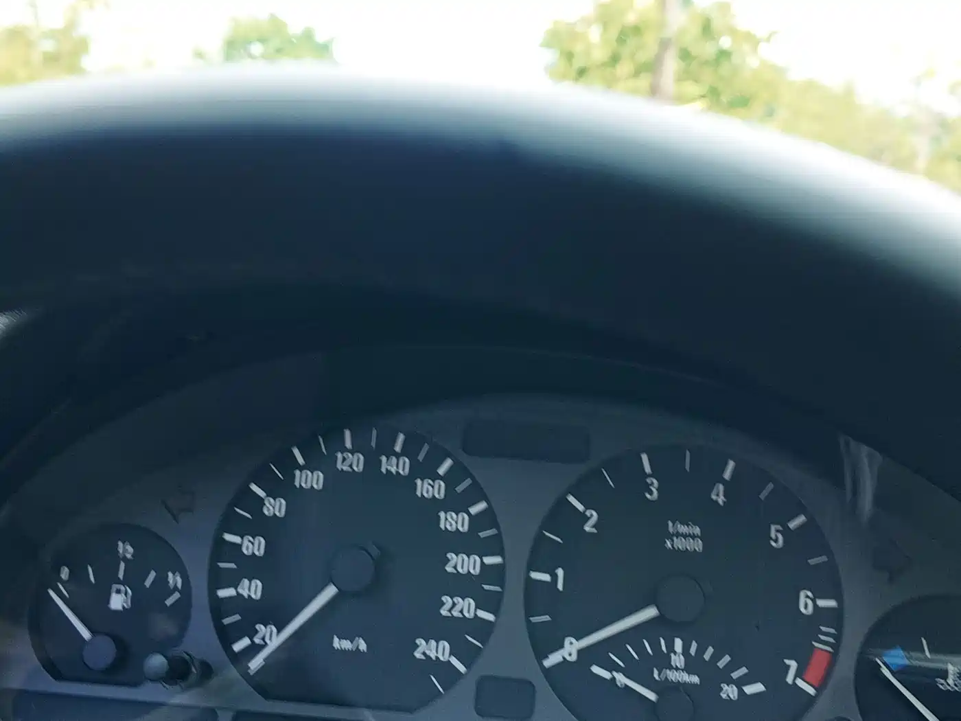 BMW 3 Series 2003 2004 325i