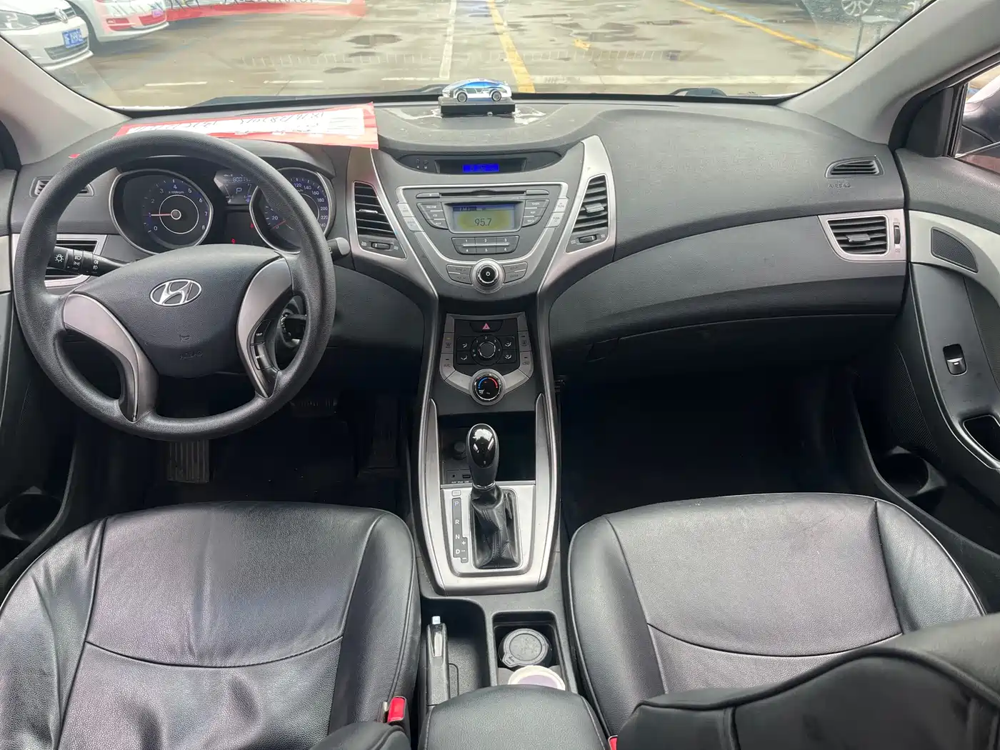 Hyundai Langdong 2013 1.6L Automatic Leading фото 9