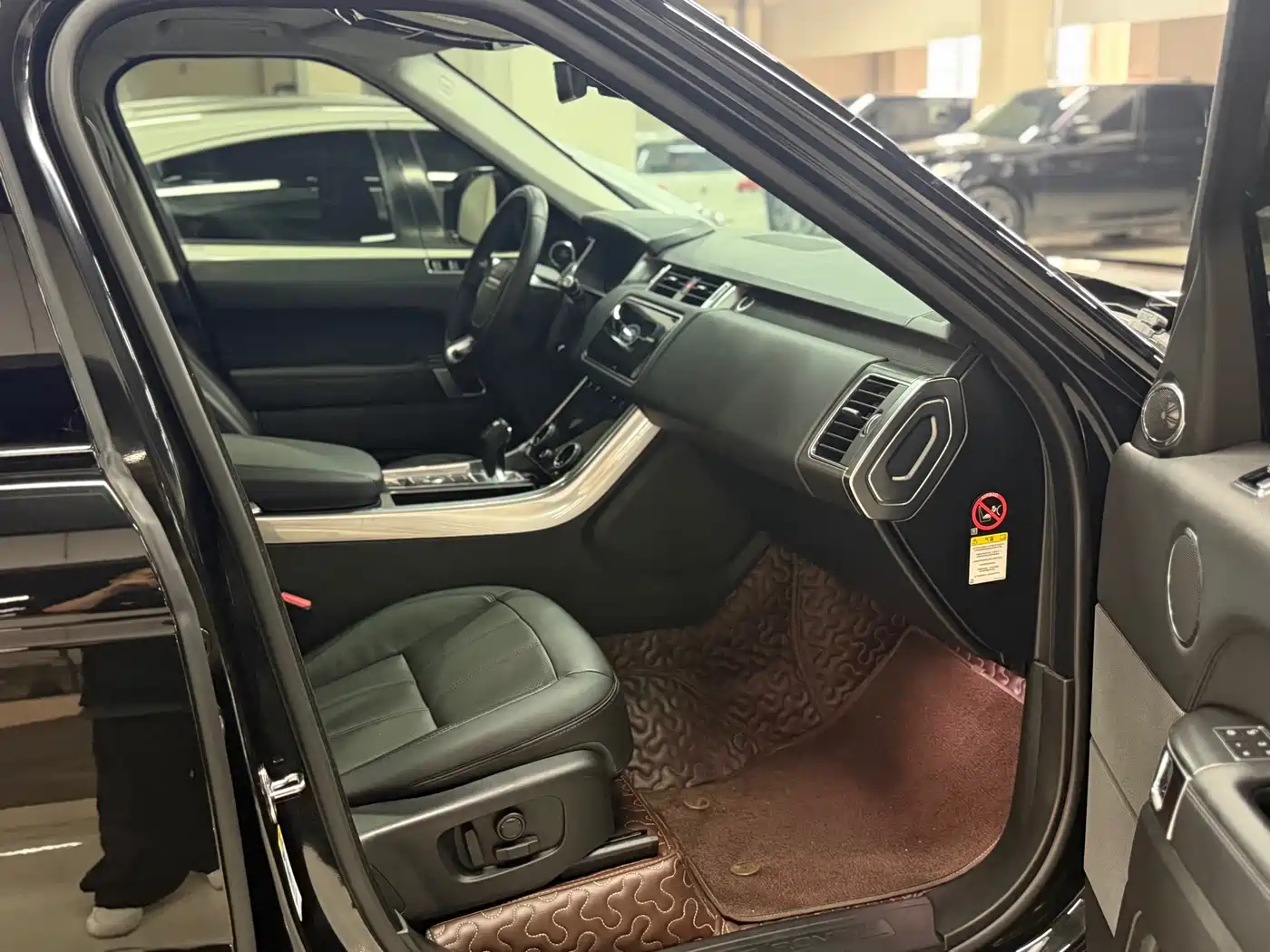 Land Rover Range Rover Sport 2019 3.0 SC V6 Special Edition фото 12